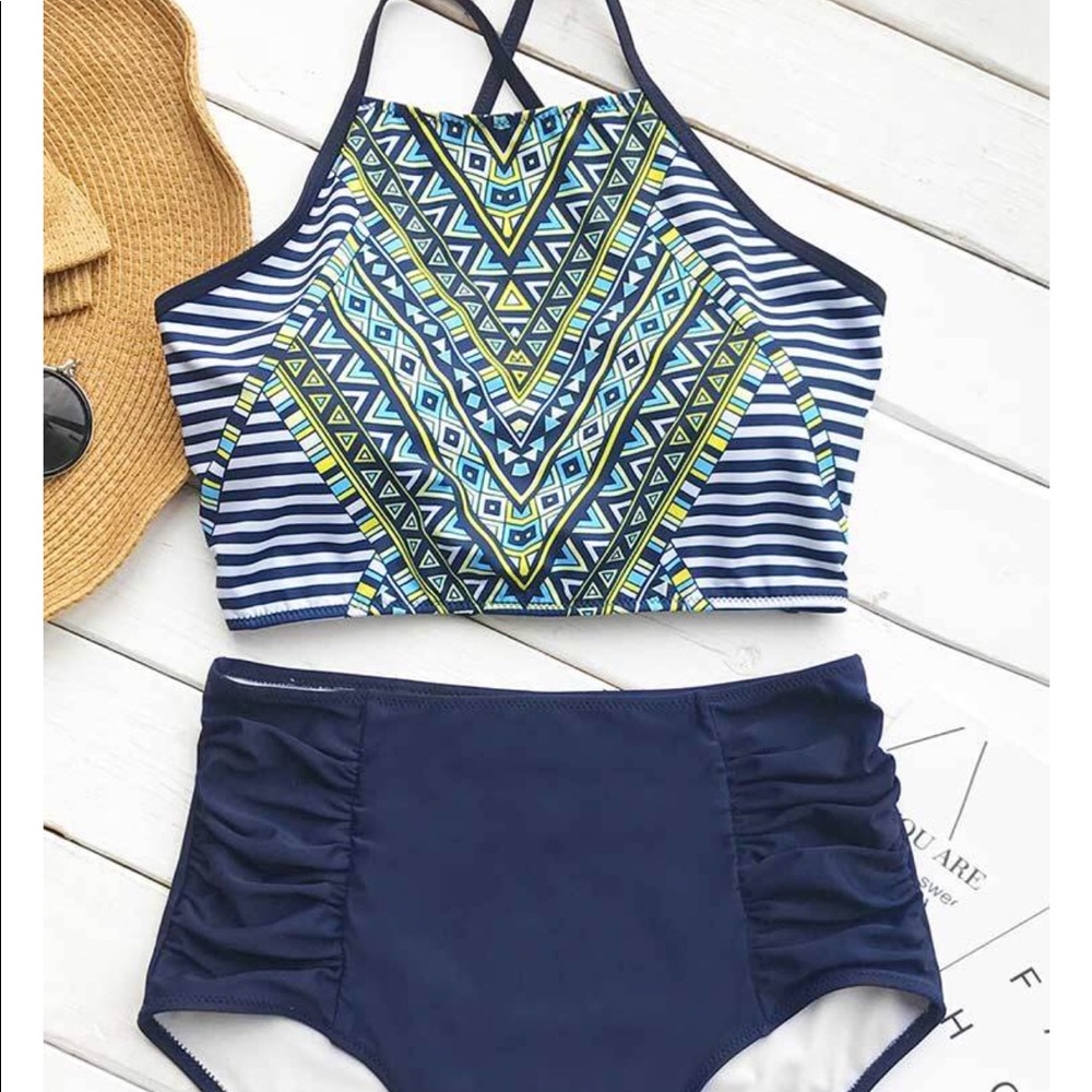 Cupshe Riddle Story Print Bikini Set